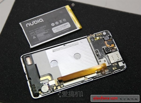 真值3456？拆开nubia Z5一探究竟