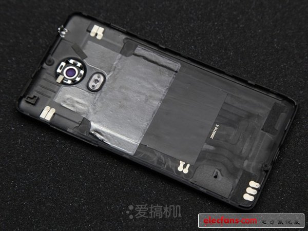 真值3456？拆开nubia Z5一探究竟