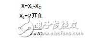 以SnO2气敏元件为例，它是由0.1--10um的晶体集合而成，这种晶体是作为N型半导体而工作的。在正常情况下，是处于氧离子缺位的状态。当遇到离解能较小且易于失去电子的可燃性气体分子时，电子从气体分子向半导体迁移，半导体的载流子浓度增加，因此电导率增加。而对于P型半导体来说，它的晶格是阳离子缺位状态，当遇到可燃性气体时其电导率则减小。