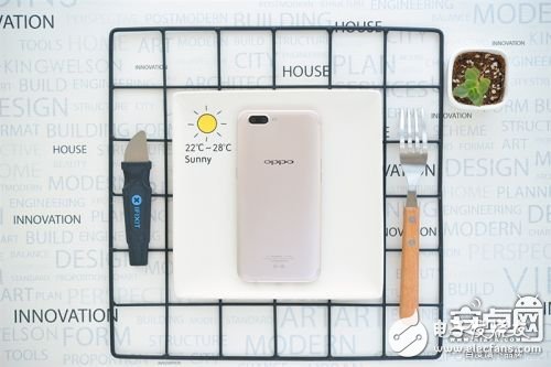 2999元！OPPO R11拆解：居然具备生活防水？(组图)